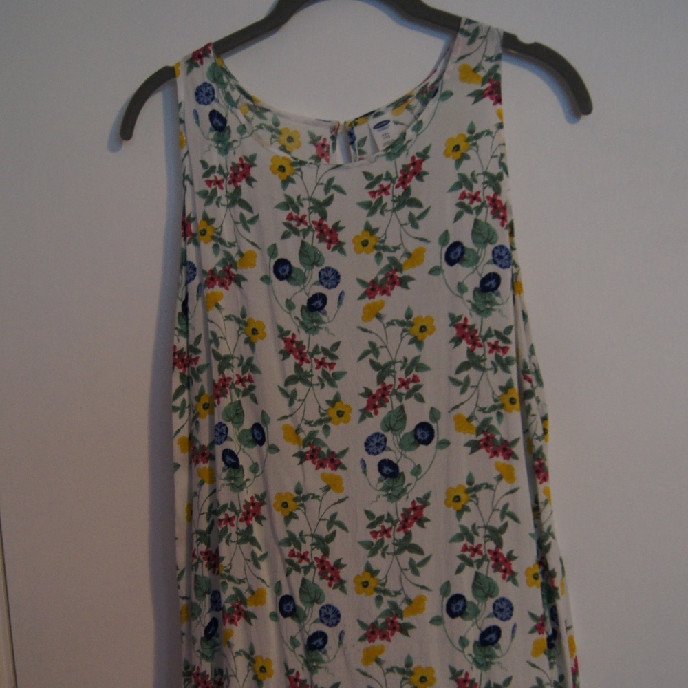 Old Navy sleeveless blouse  XXL